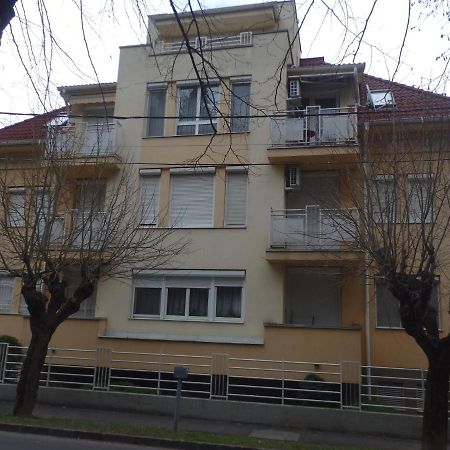 Zoe Apartman Hévíz Buitenkant foto