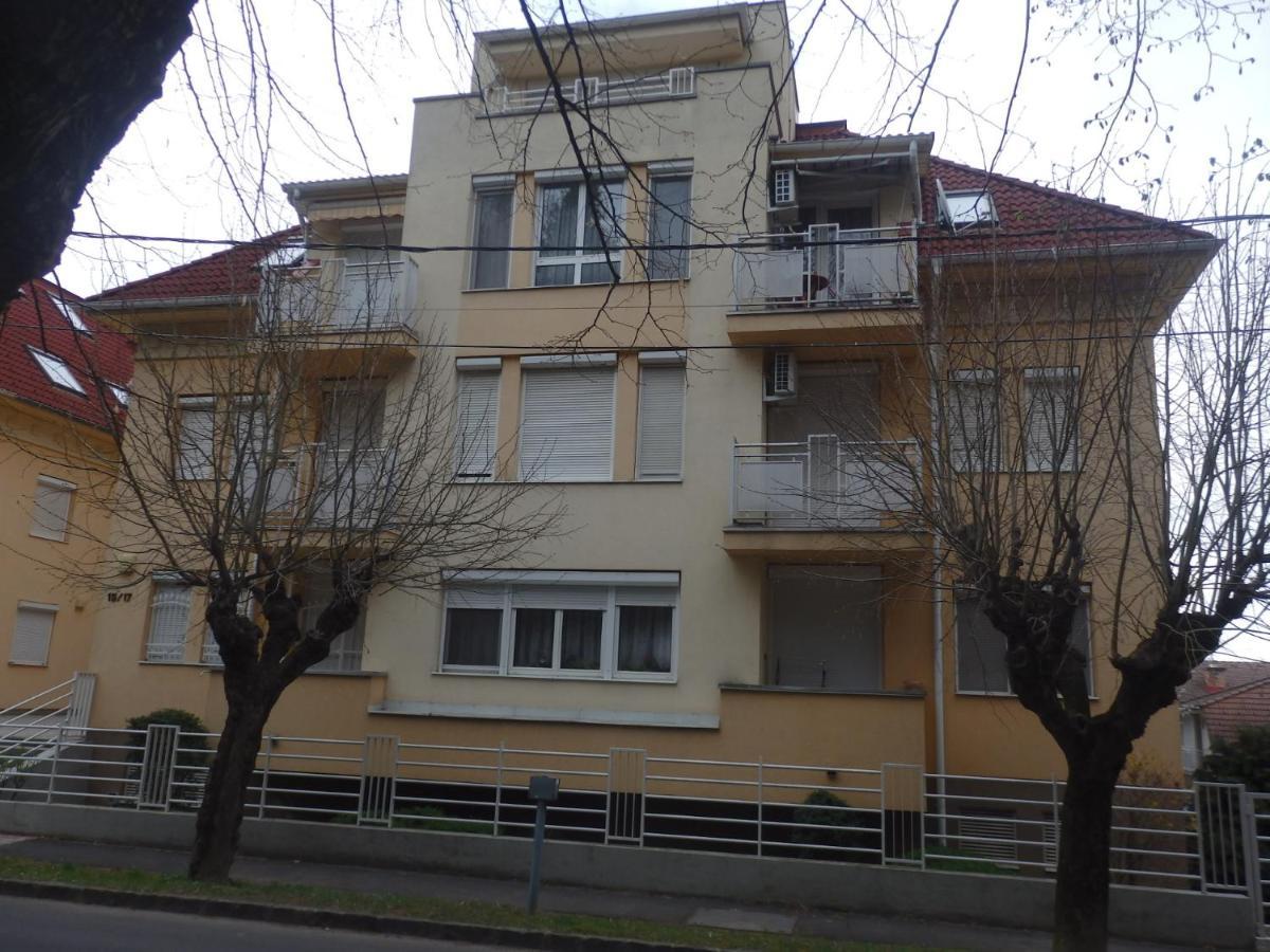 Zoe Apartman Hévíz Buitenkant foto